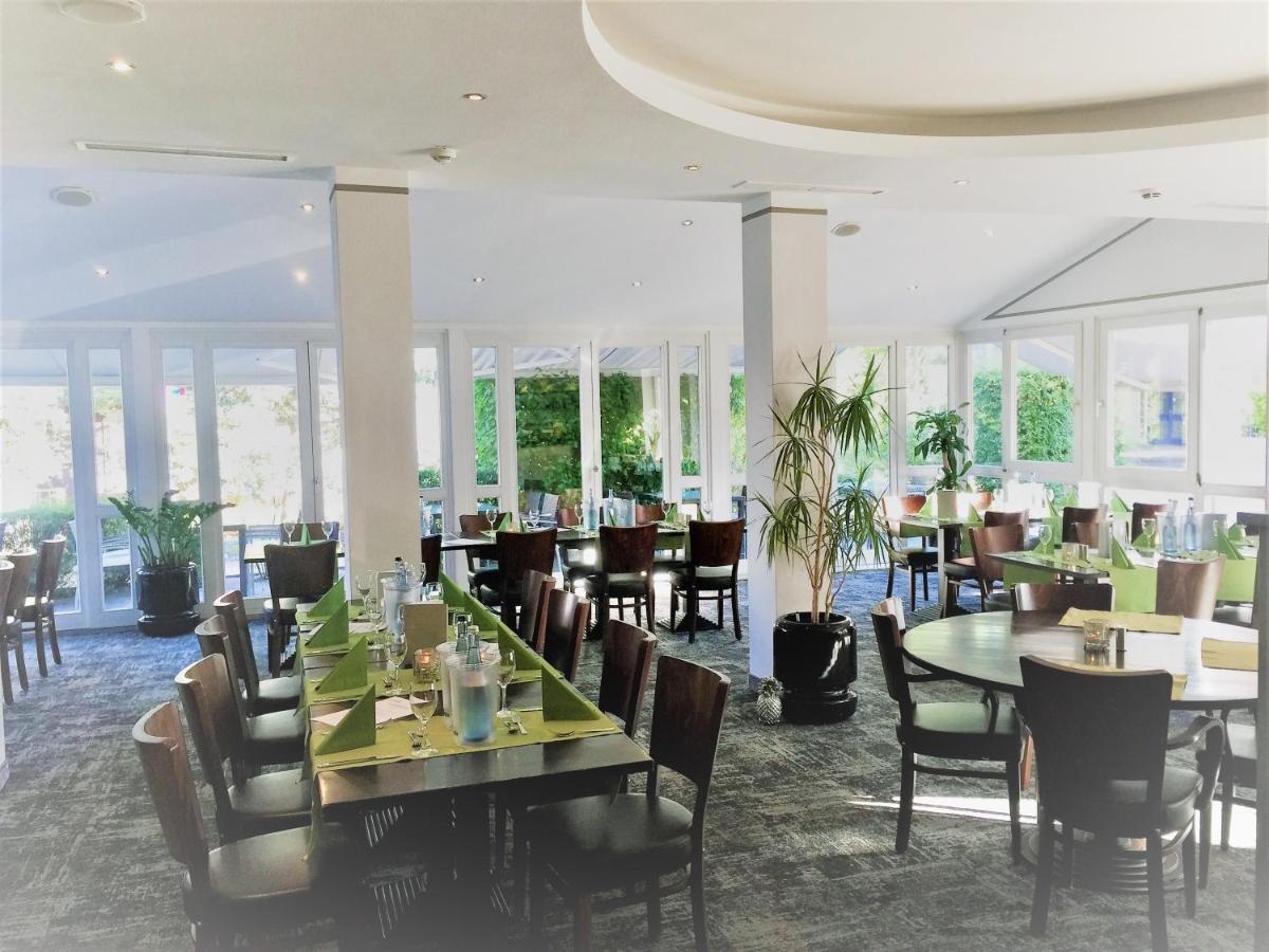 Hotel Ambiente Walldorf Валльдорф Екстер'єр фото