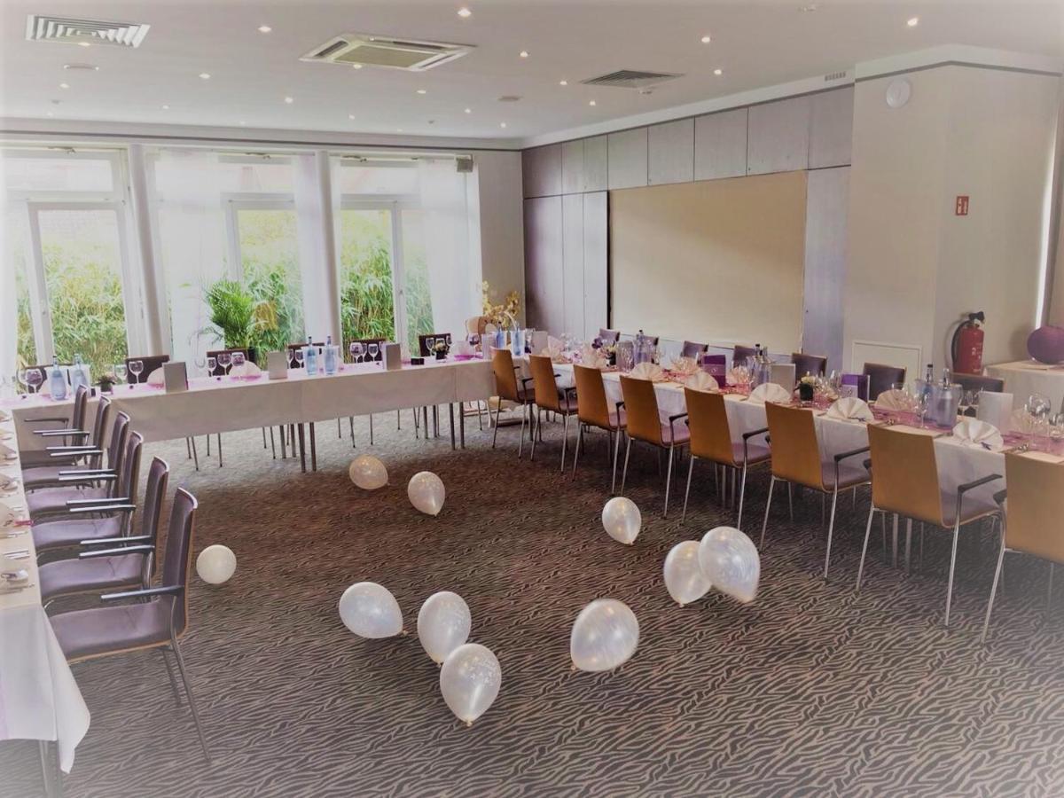 Hotel Ambiente Walldorf Екстер'єр фото