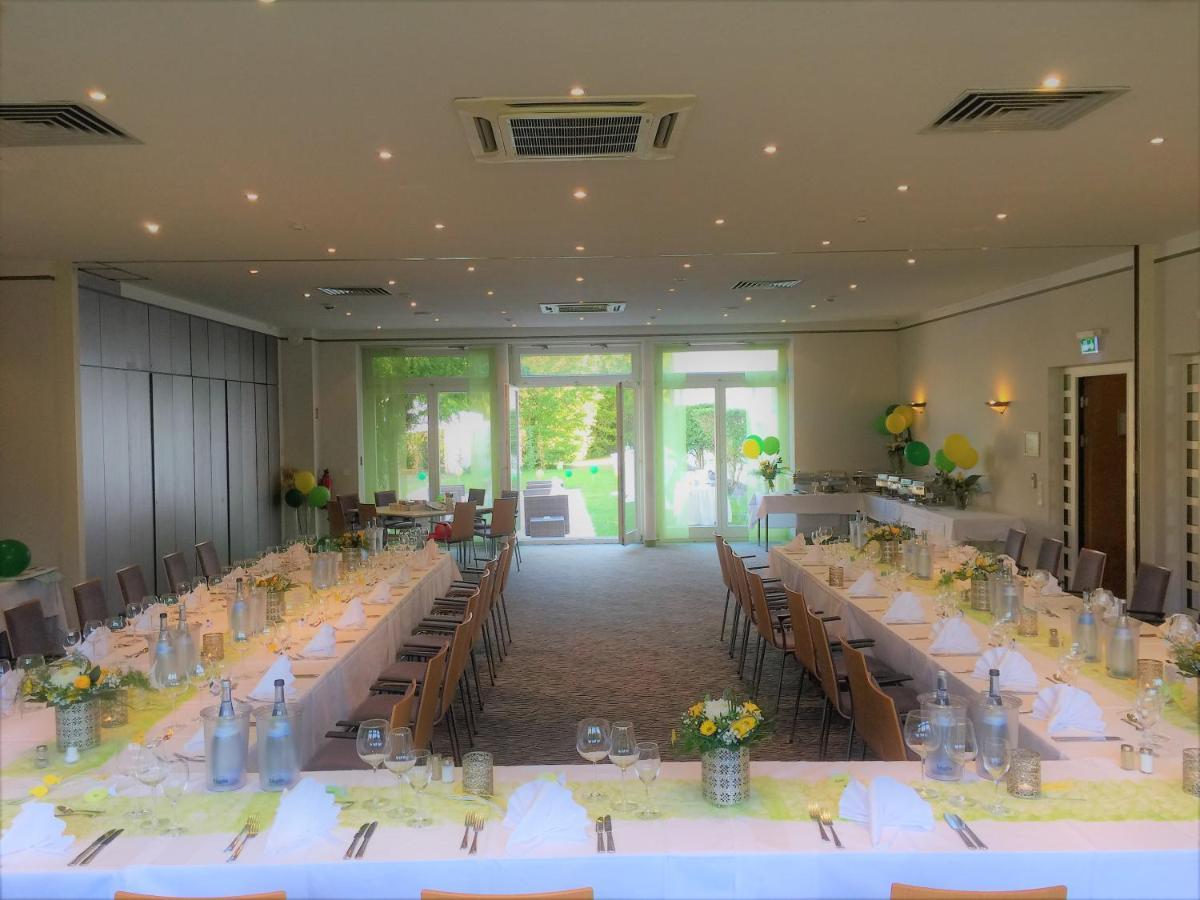 Hotel Ambiente Walldorf Валльдорф Екстер'єр фото