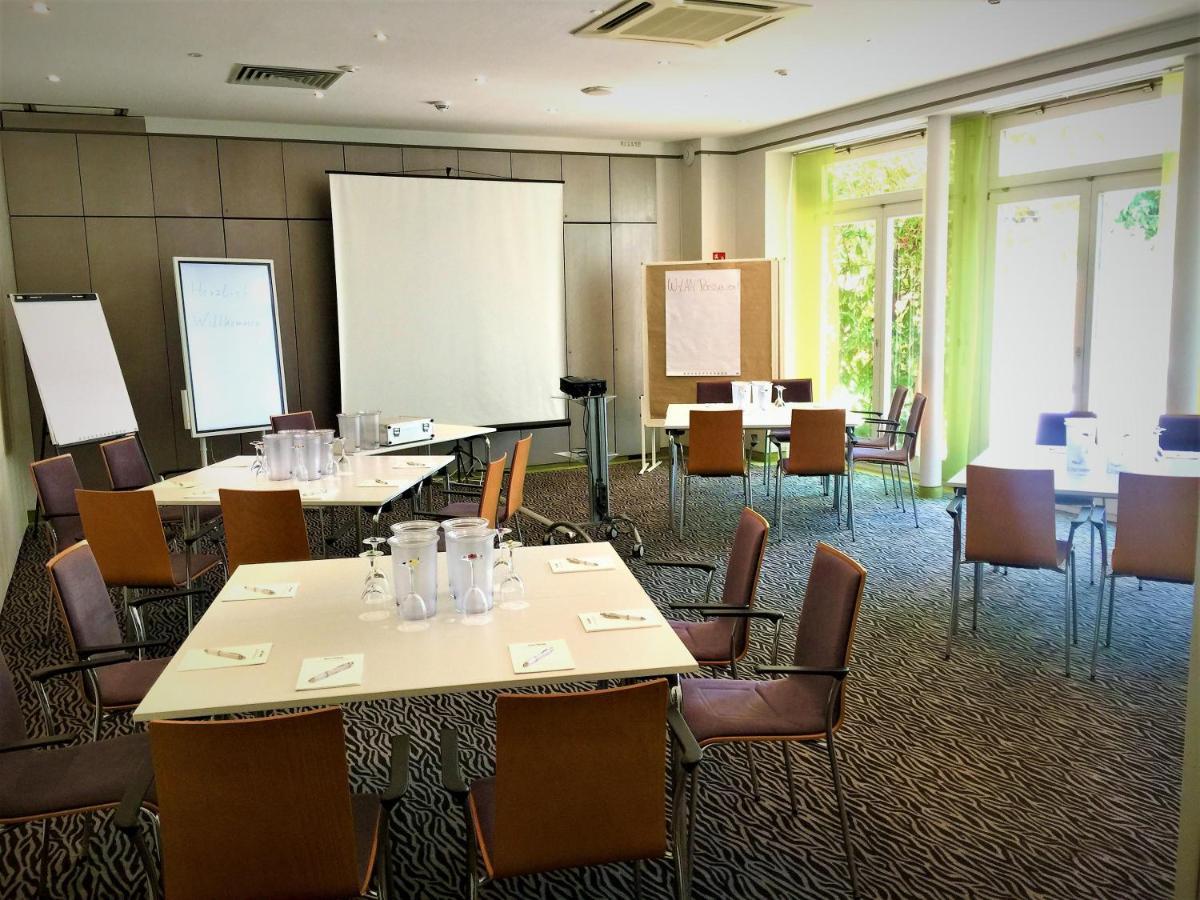 Hotel Ambiente Walldorf Валльдорф Екстер'єр фото