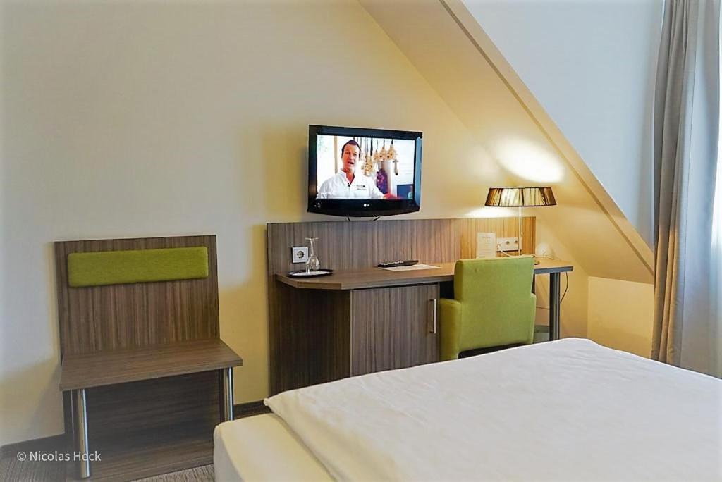 Hotel Ambiente Walldorf Валльдорф Екстер'єр фото