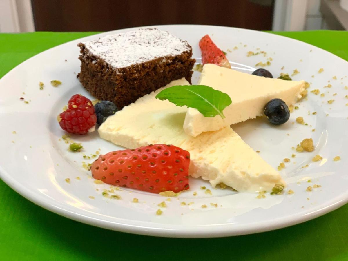 Hotel Ambiente Walldorf Екстер'єр фото